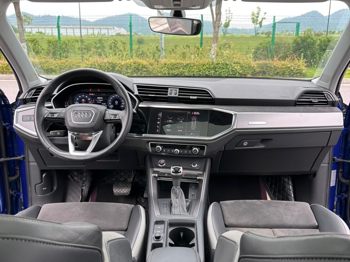 奧迪 奧迪Q3  2020款 35 TFSI 進取致雅型圖片