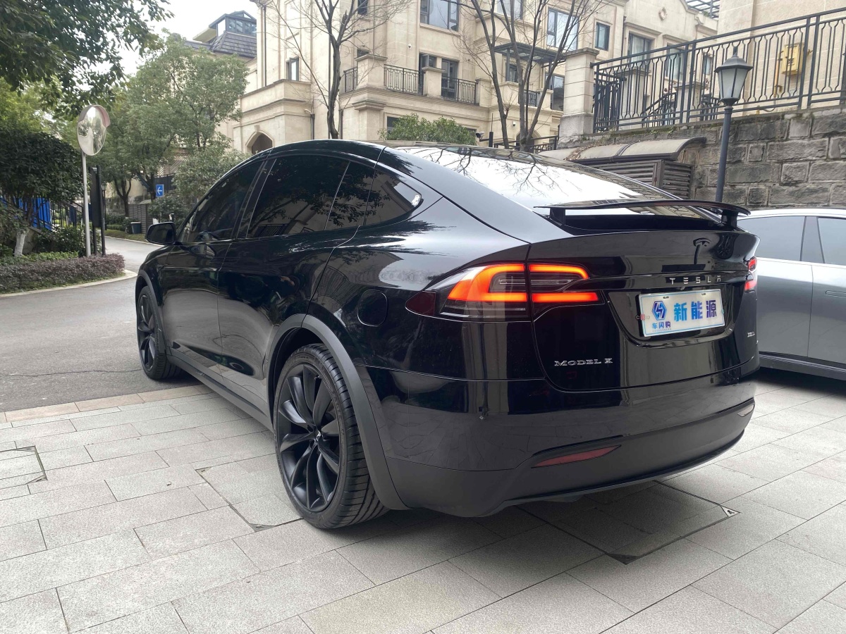 特斯拉 Model X  2017款 Model X 100D 長(zhǎng)續(xù)航版圖片