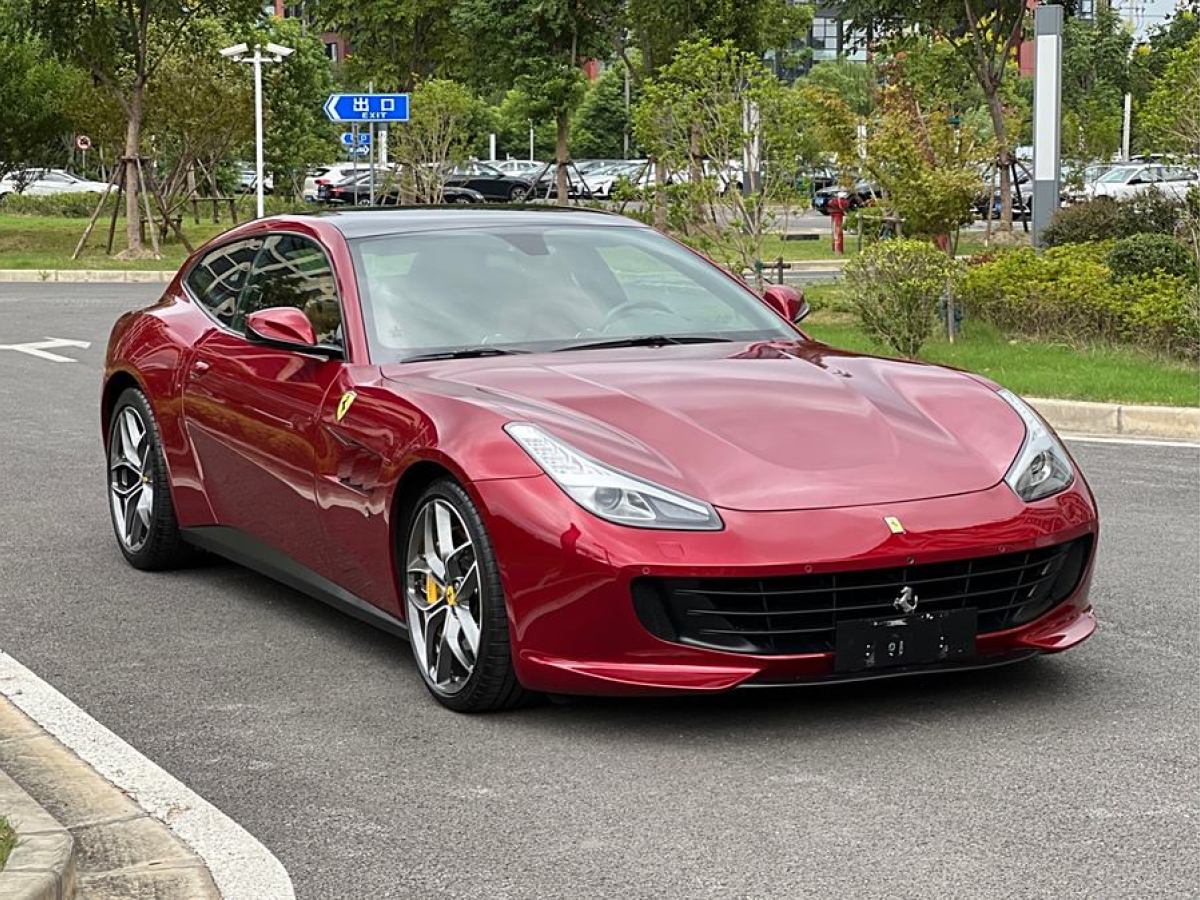 法拉利 GTC4Lusso  2017款 3.9T V8圖片