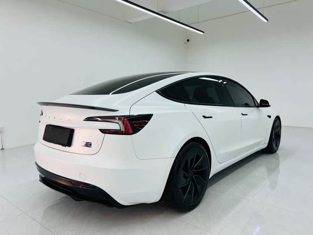 特斯拉 Model 3  2024款 高性能全輪驅(qū)動版圖片