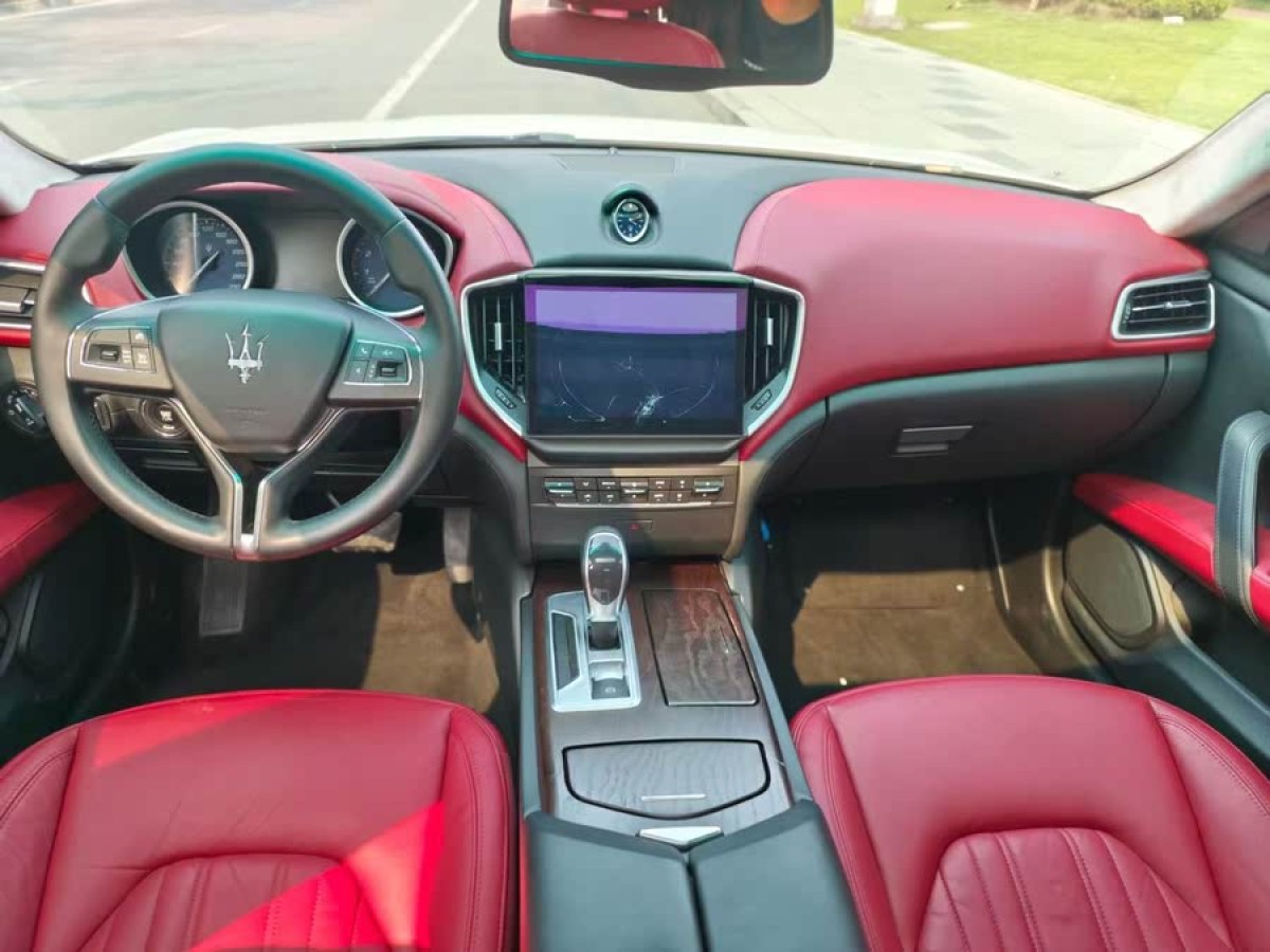 瑪莎拉蒂 Ghibli  2014款 3.0T 標(biāo)準(zhǔn)版圖片