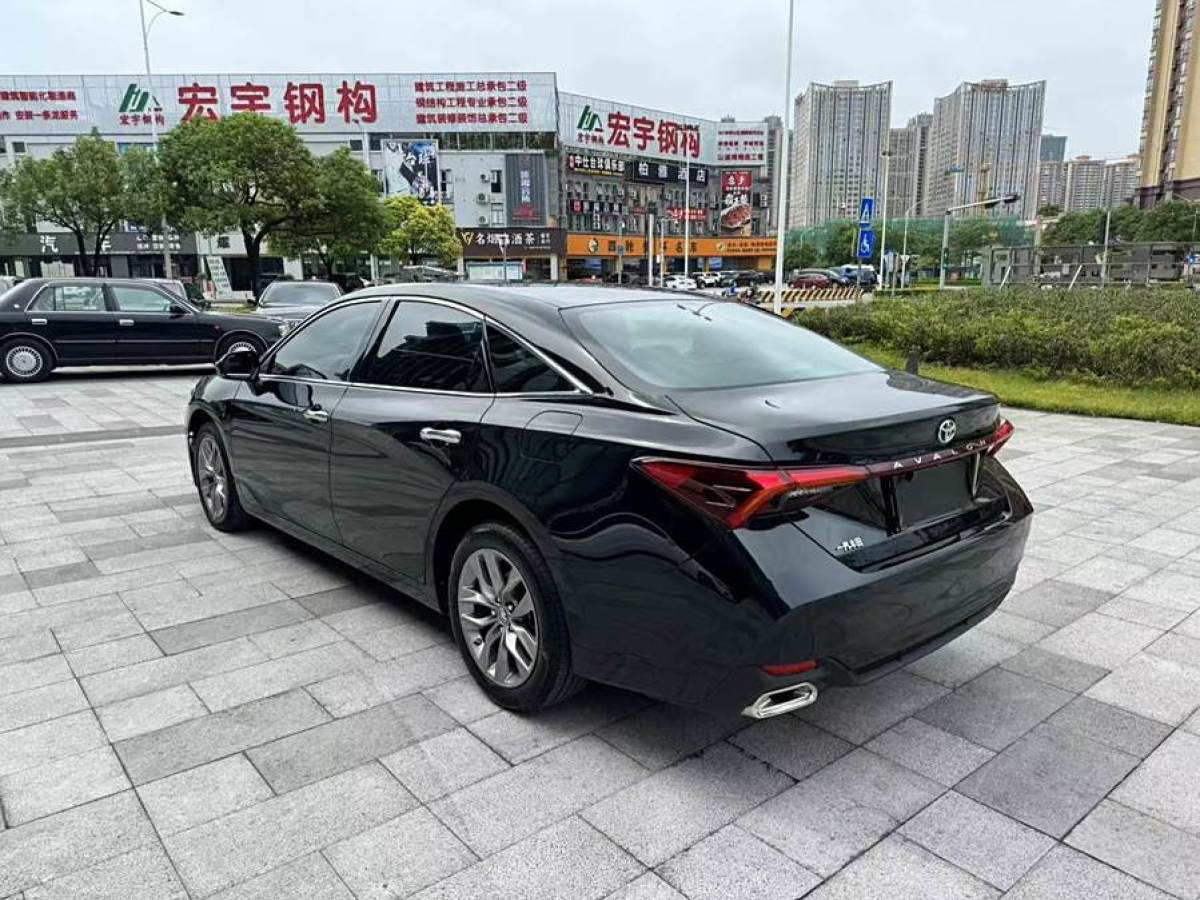 豐田 亞洲龍  2019款 2.0L 豪華版圖片