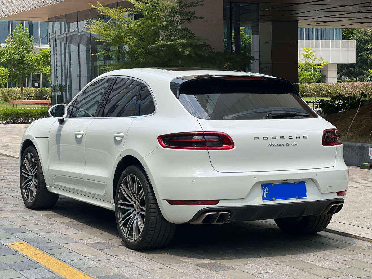 2019年3月保時(shí)捷 Macan  2017款 Macan Turbo 3.6T