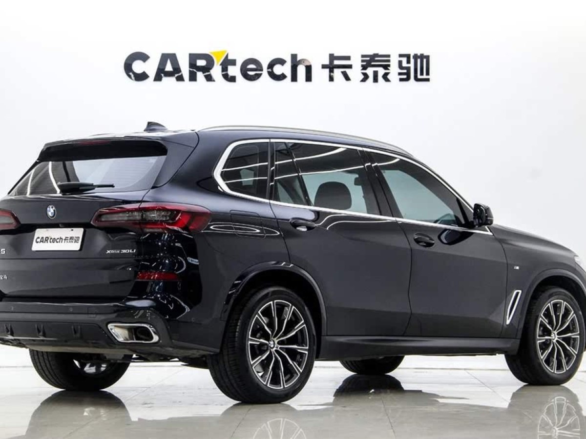 寶馬 寶馬X5  2022款 改款 xDrive 30Li 尊享型M運(yùn)動(dòng)套裝圖片