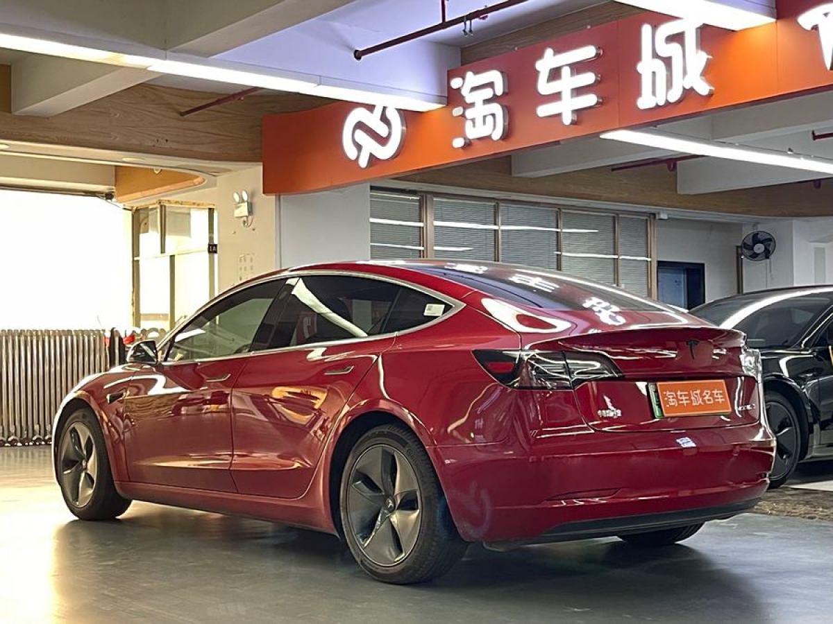 特斯拉 Model Y  2020款 改款 標(biāo)準(zhǔn)續(xù)航后驅(qū)升級版圖片