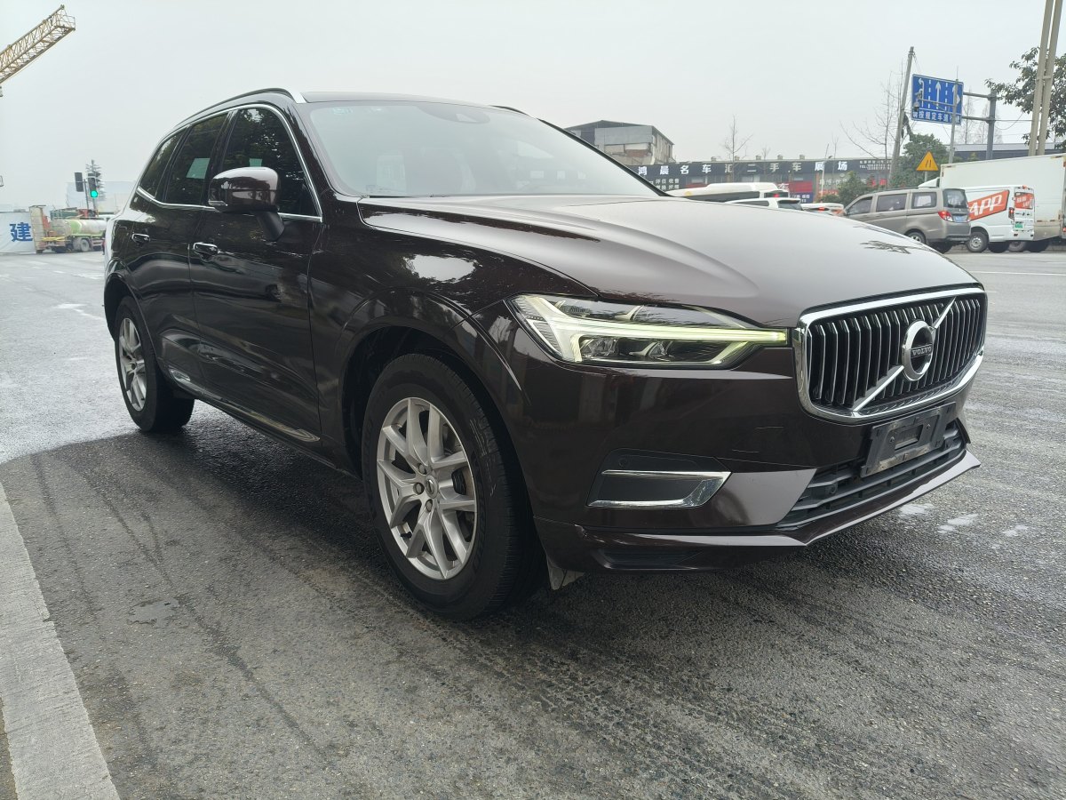 沃爾沃 XC60  2020款 T5 四驅(qū)智逸豪華版圖片