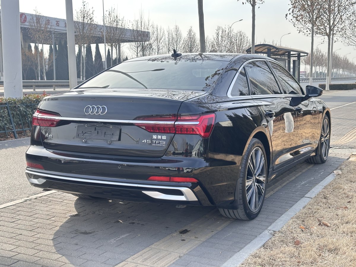 奧迪 奧迪A6L  2019款 45 TFSI quattro 臻選動(dòng)感型圖片