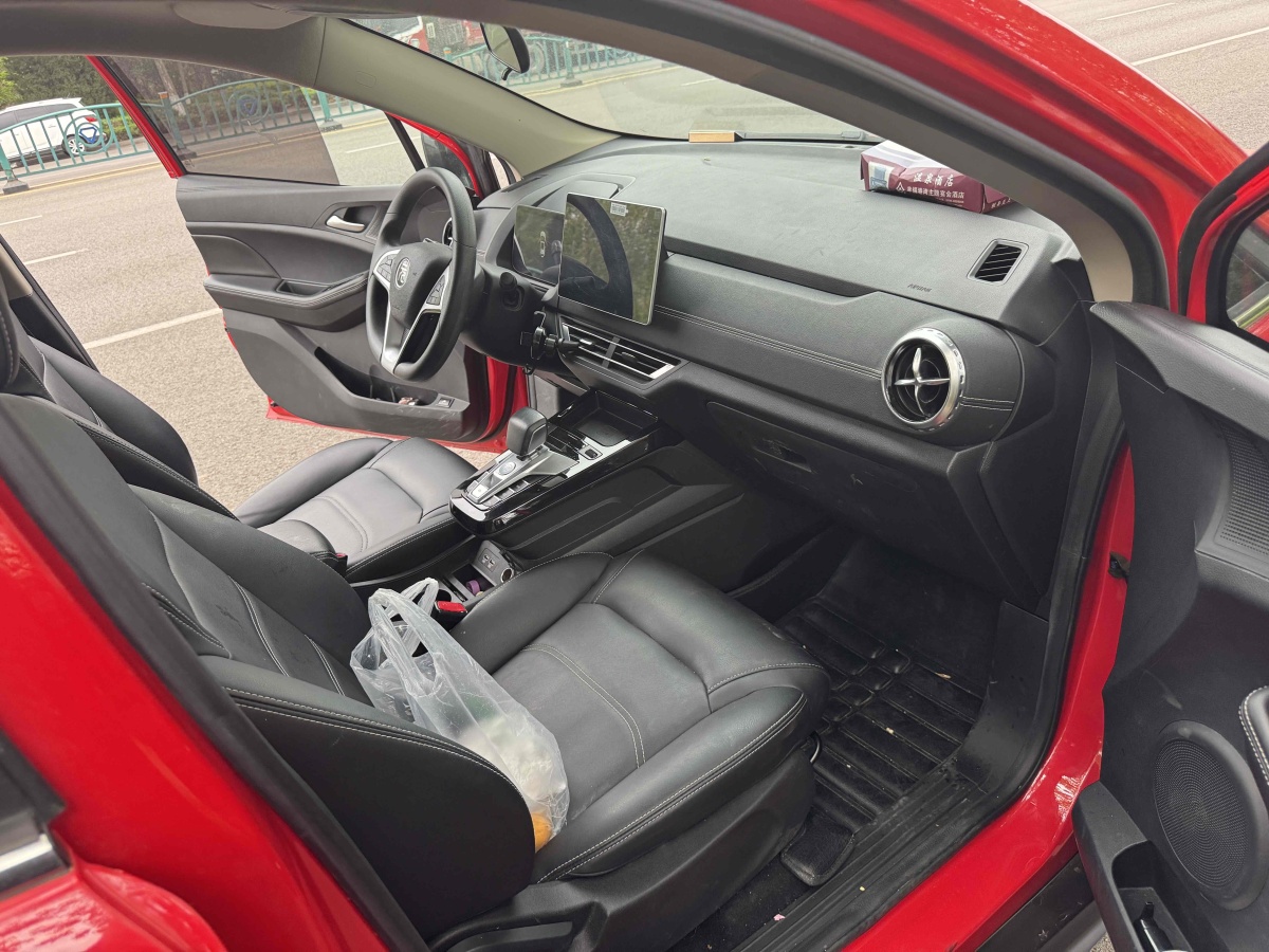 比亞迪 元新能源  2019款 EV535 智聯(lián)領(lǐng)創(chuàng)型圖片