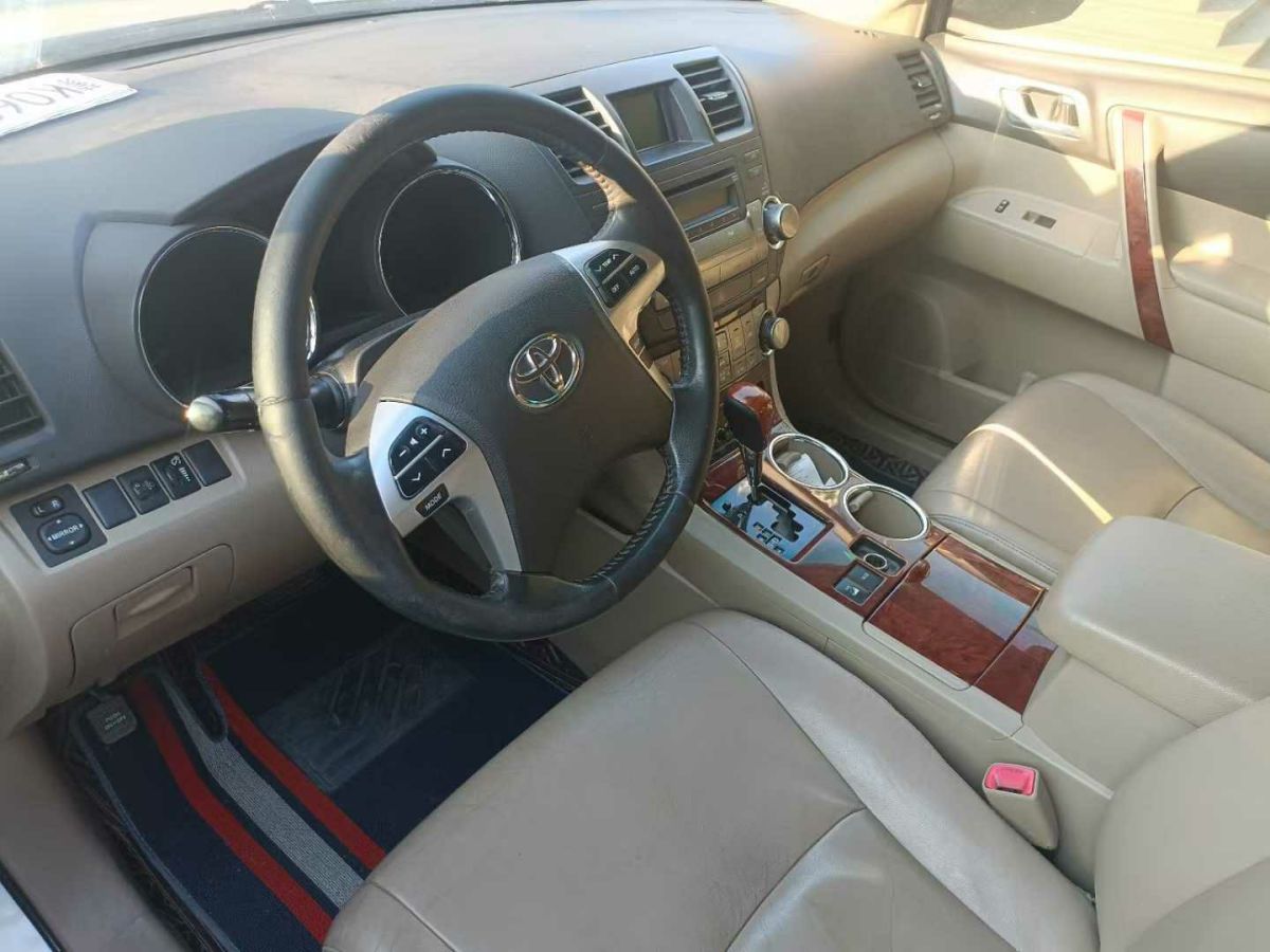 豐田 漢蘭達  2013款 2.7L 兩驅(qū)5座紫金版圖片