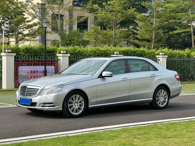 2012年2月 奔馳 奔馳E級(jí) E 300 L 優(yōu)雅型圖片