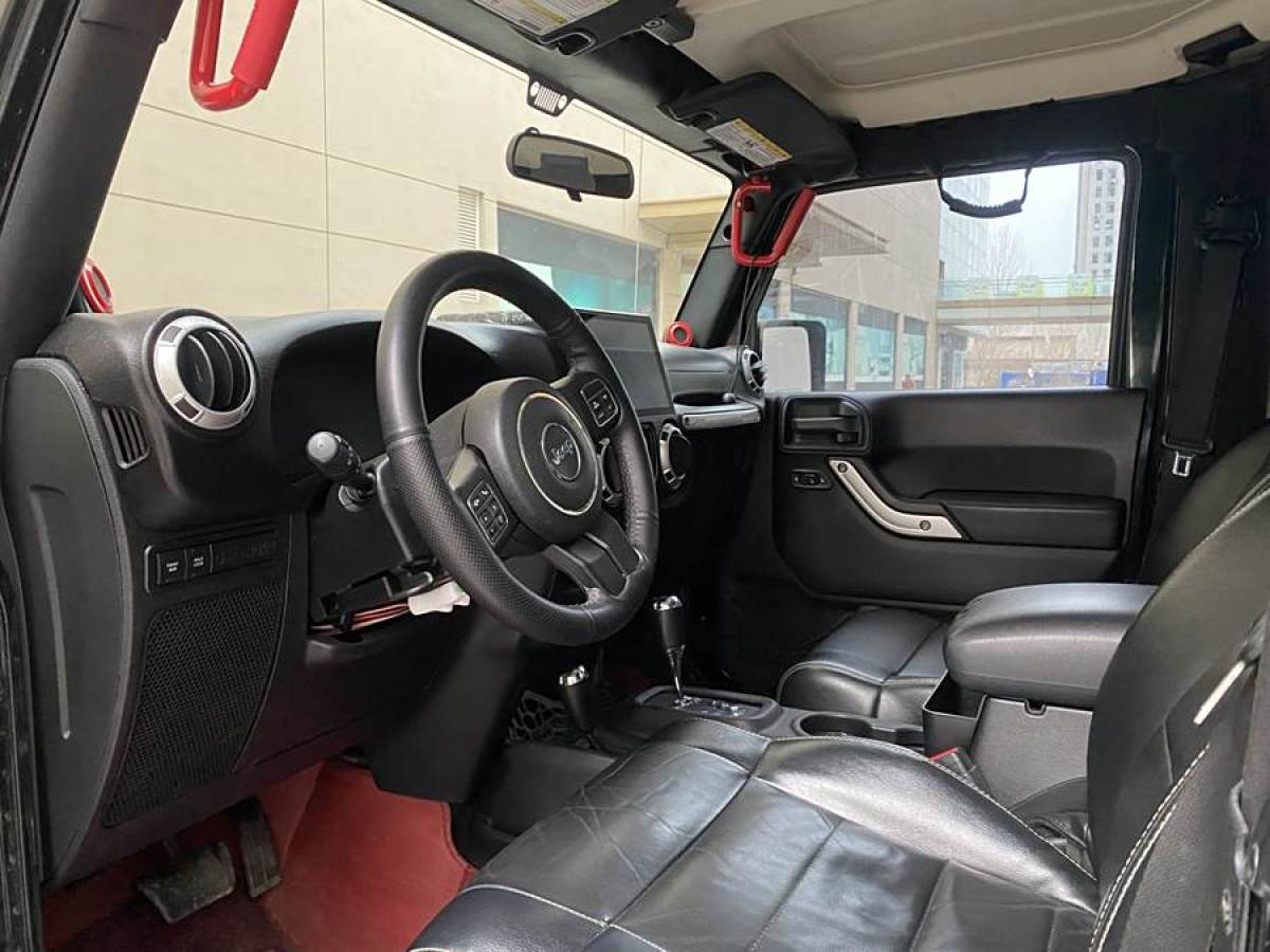 Jeep 牧馬人  2012款 3.6L Rubicon 兩門版圖片