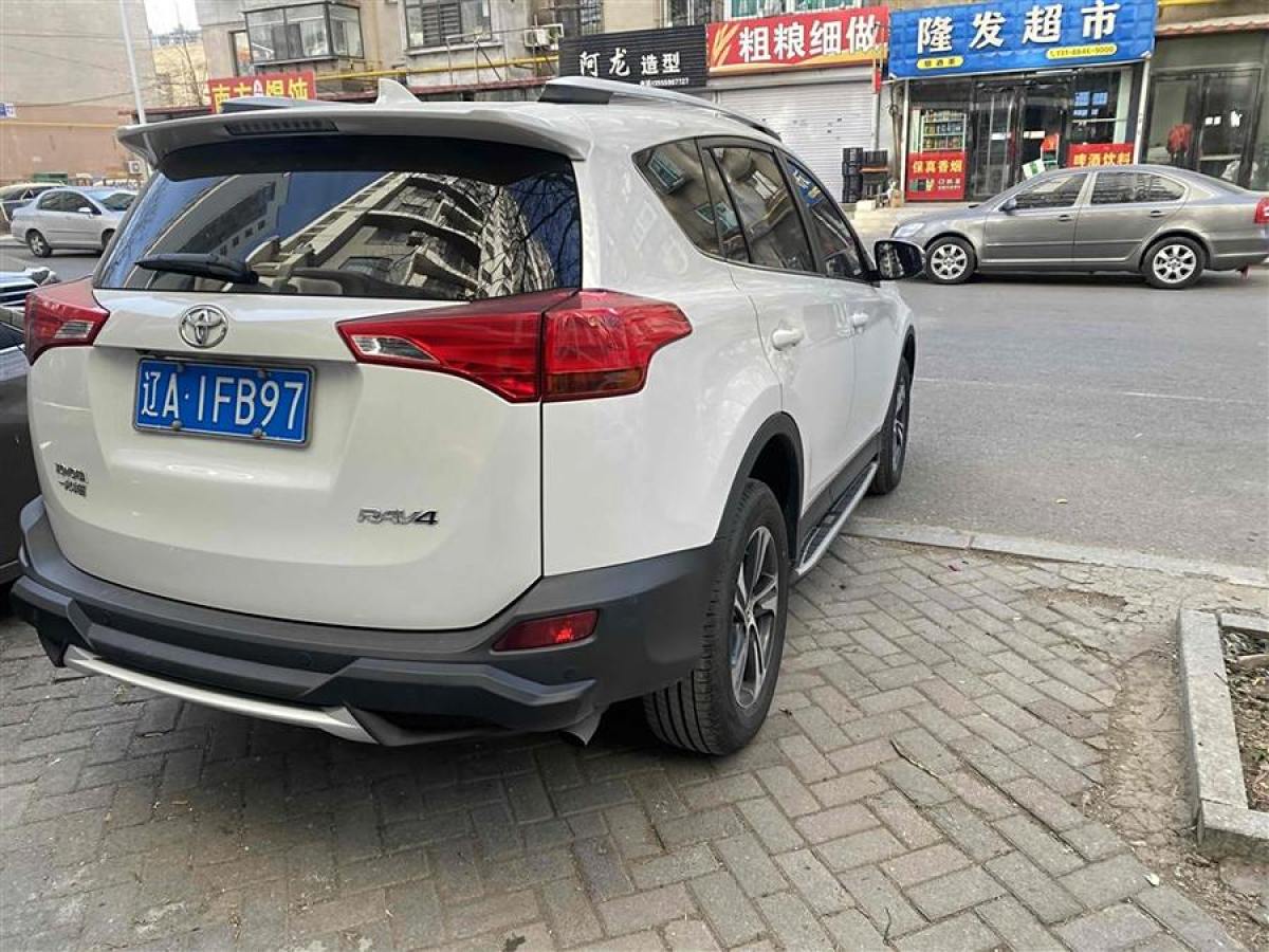 豐田 RAV4榮放  2015款 2.0L CVT兩驅(qū)風尚版圖片