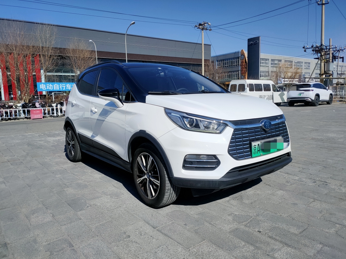 2018年12月比亞迪 元新能源  2018款 EV360 智聯(lián)創(chuàng)酷型