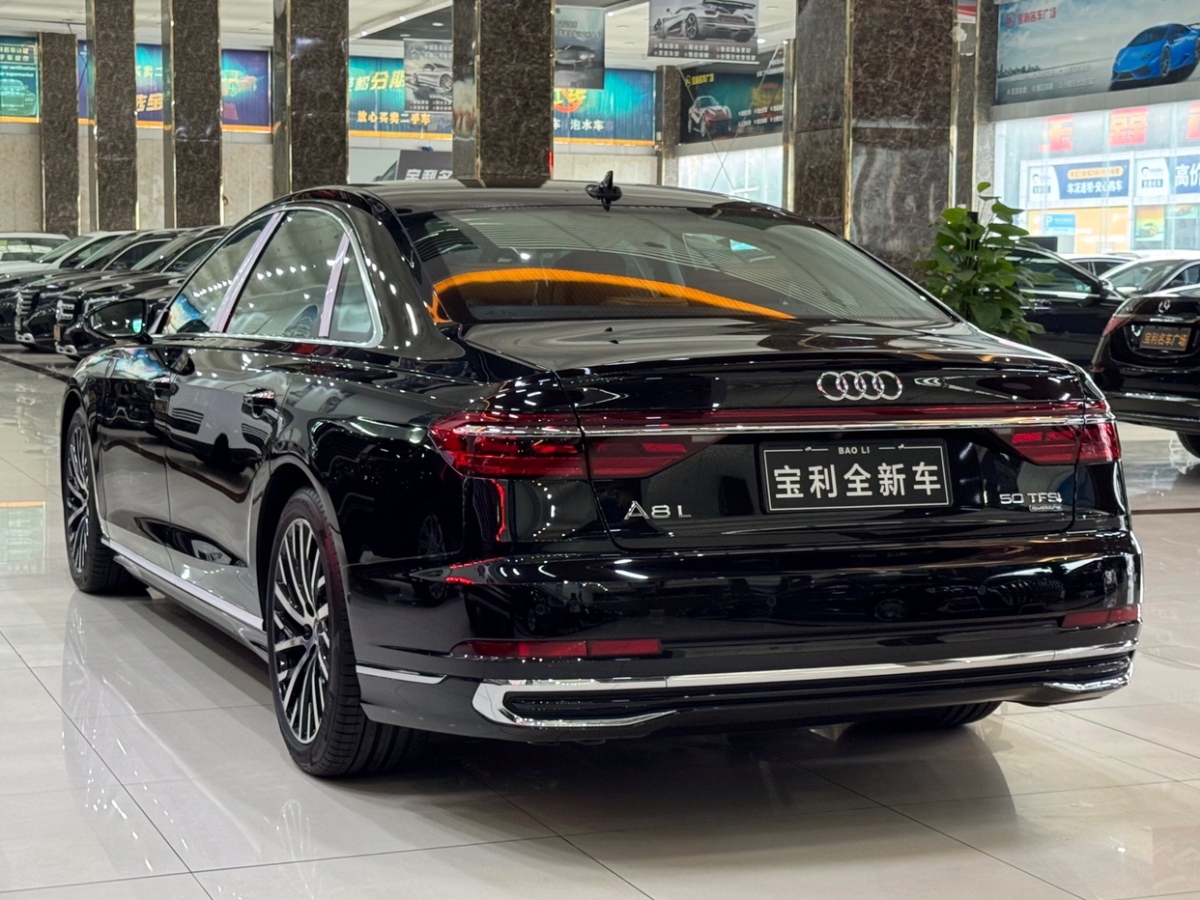 奧迪 奧迪A8  2023款 A8L 50 TFSI quattro 臻選型圖片