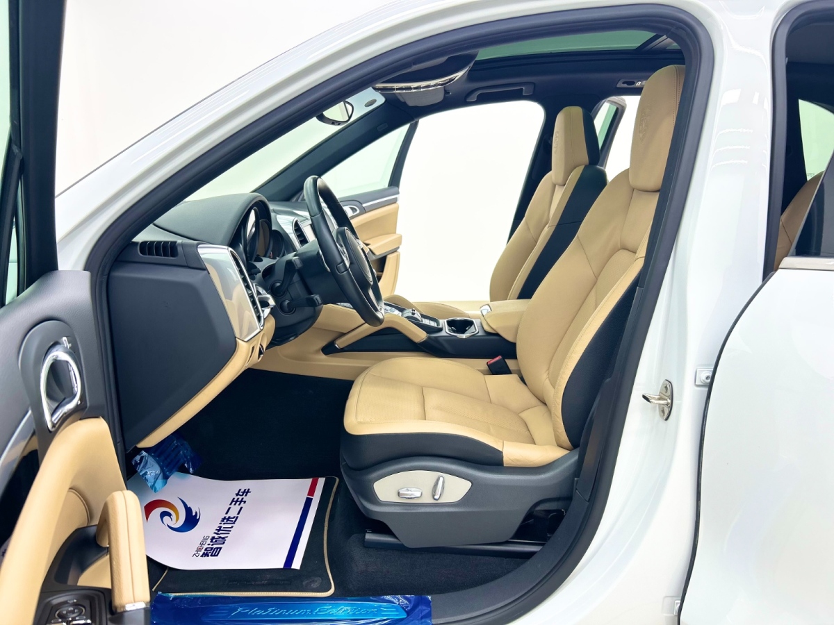 保時(shí)捷 Cayenne  2014款 Cayenne Platinum Edition 3.0T圖片