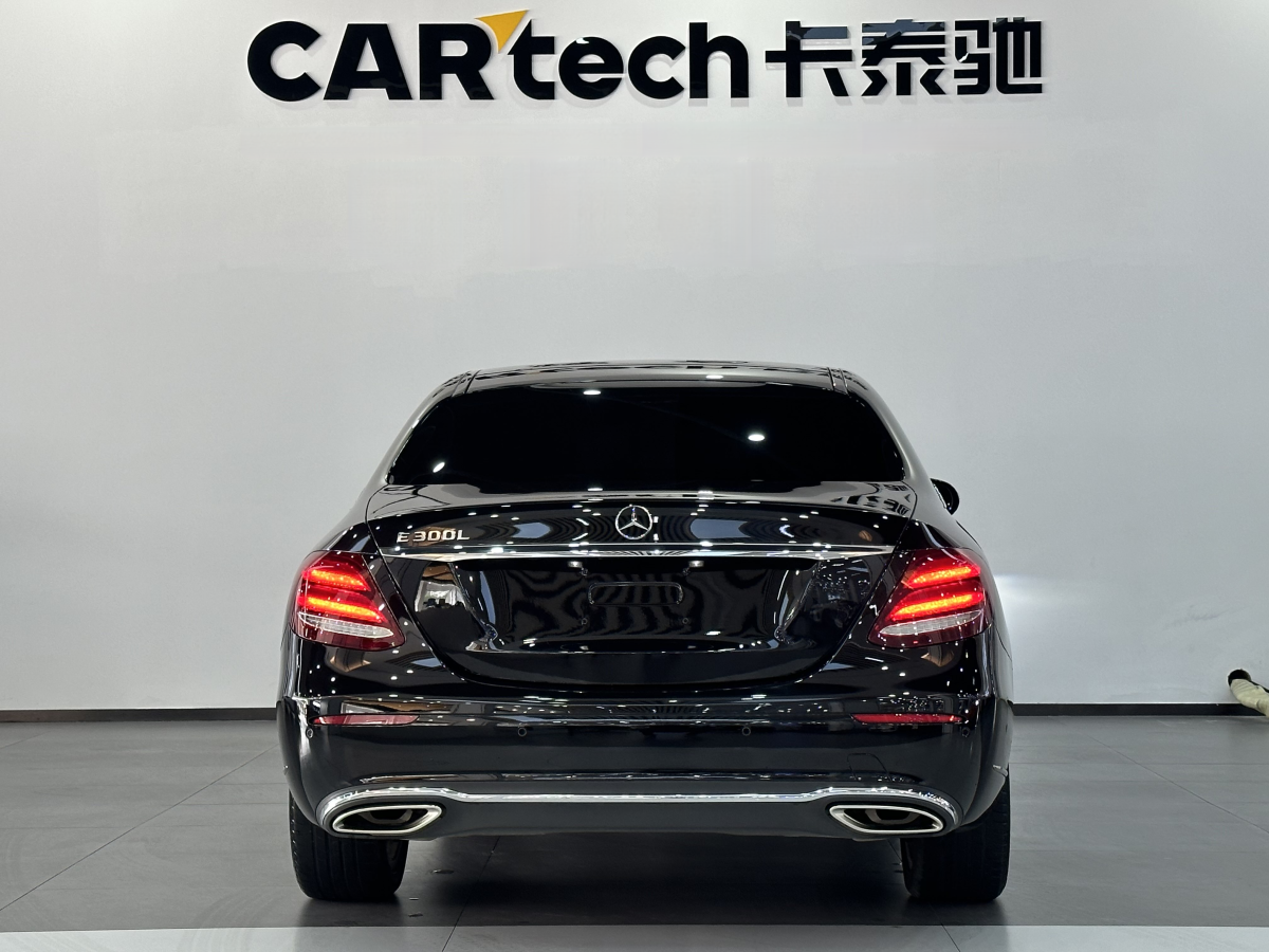 奔馳 奔馳E級  2020款 E 300 L 豪華型圖片