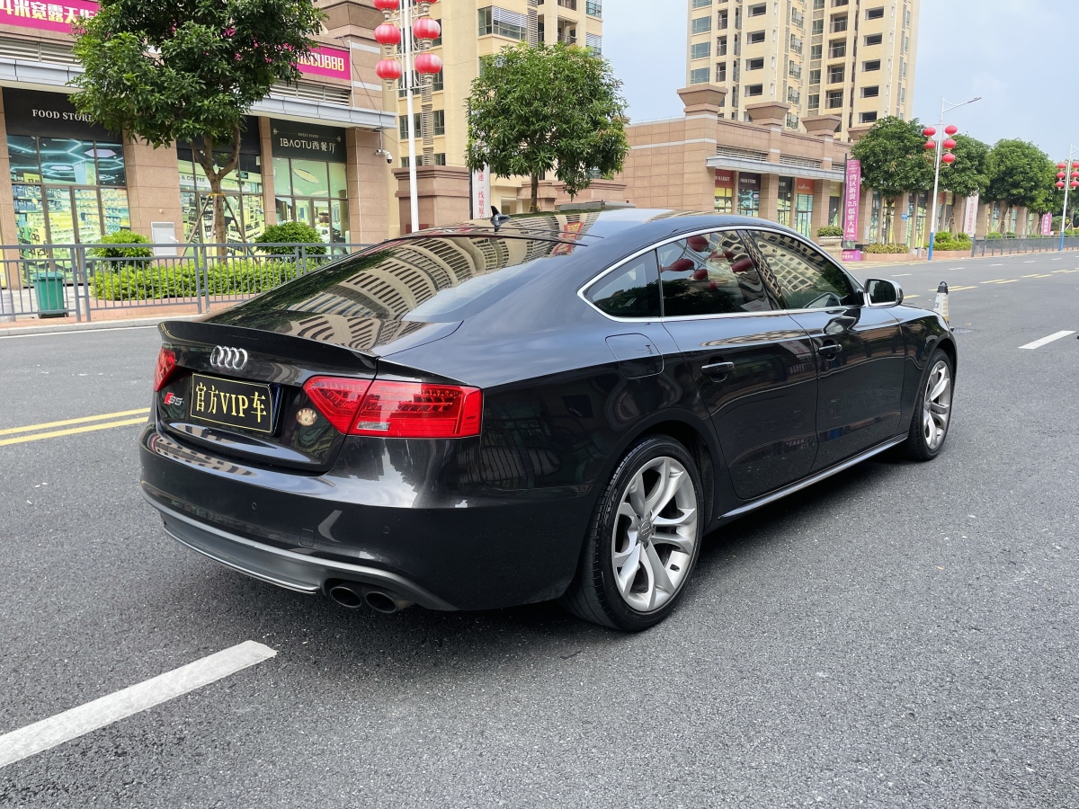 2015年8月奧迪 奧迪S5  2012款 S5 3.0T Sportback