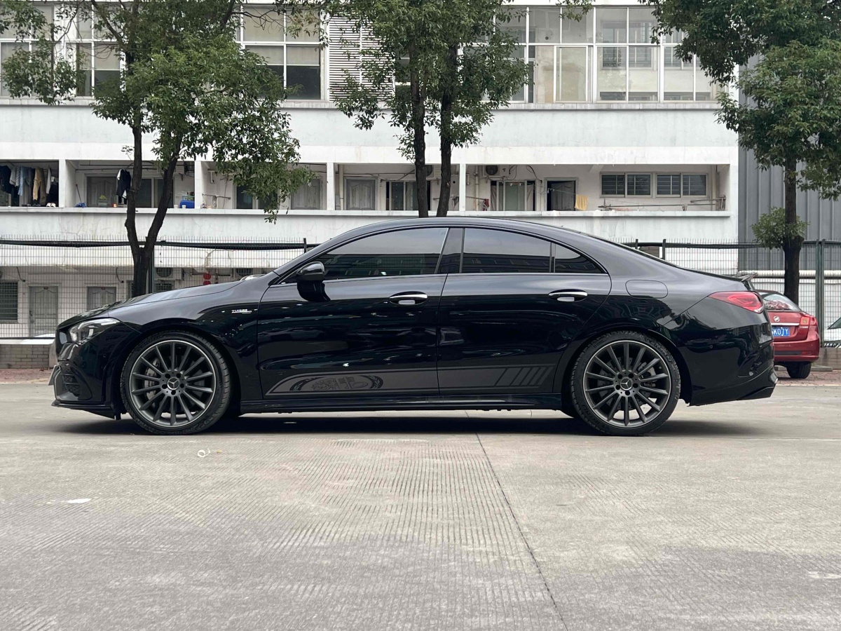 奔馳 奔馳CLA級AMG  2022款 AMG CLA 35 4MATIC 55周年紀(jì)念版圖片