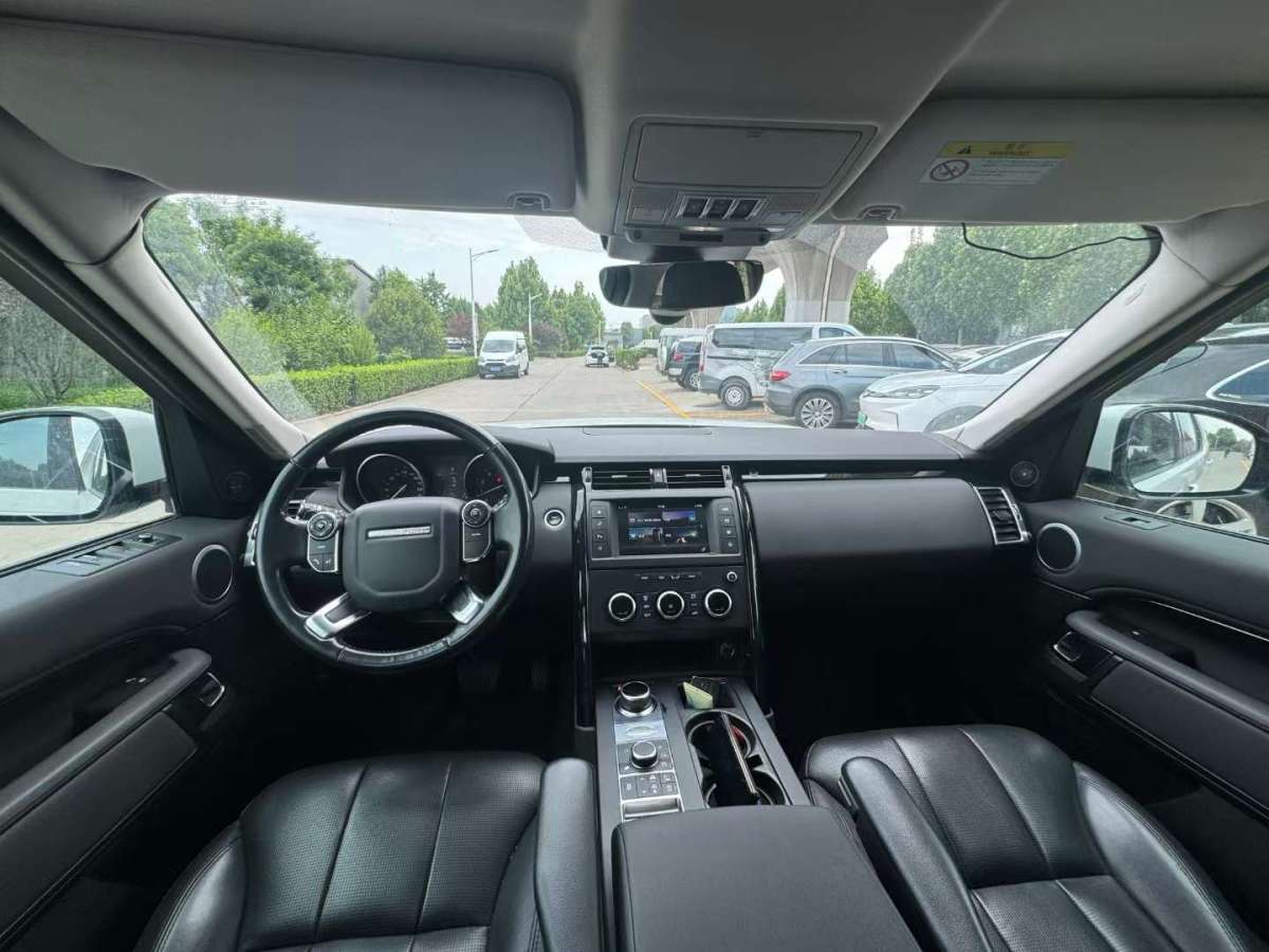 路虎 發(fā)現(xiàn)  2017款 3.0T V6 HSE 汽油版圖片