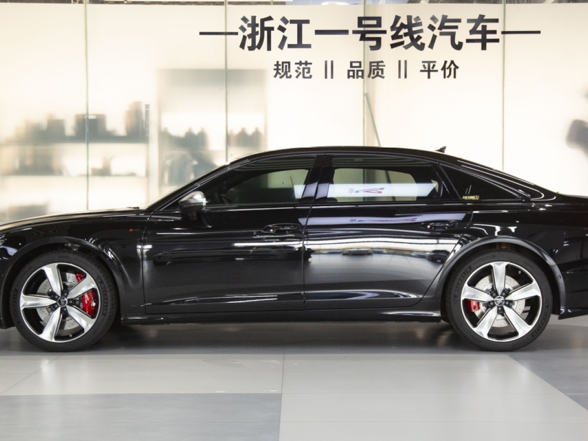 奧迪 奧迪A6L  2024款 45 TFSI 臻選動感型圖片