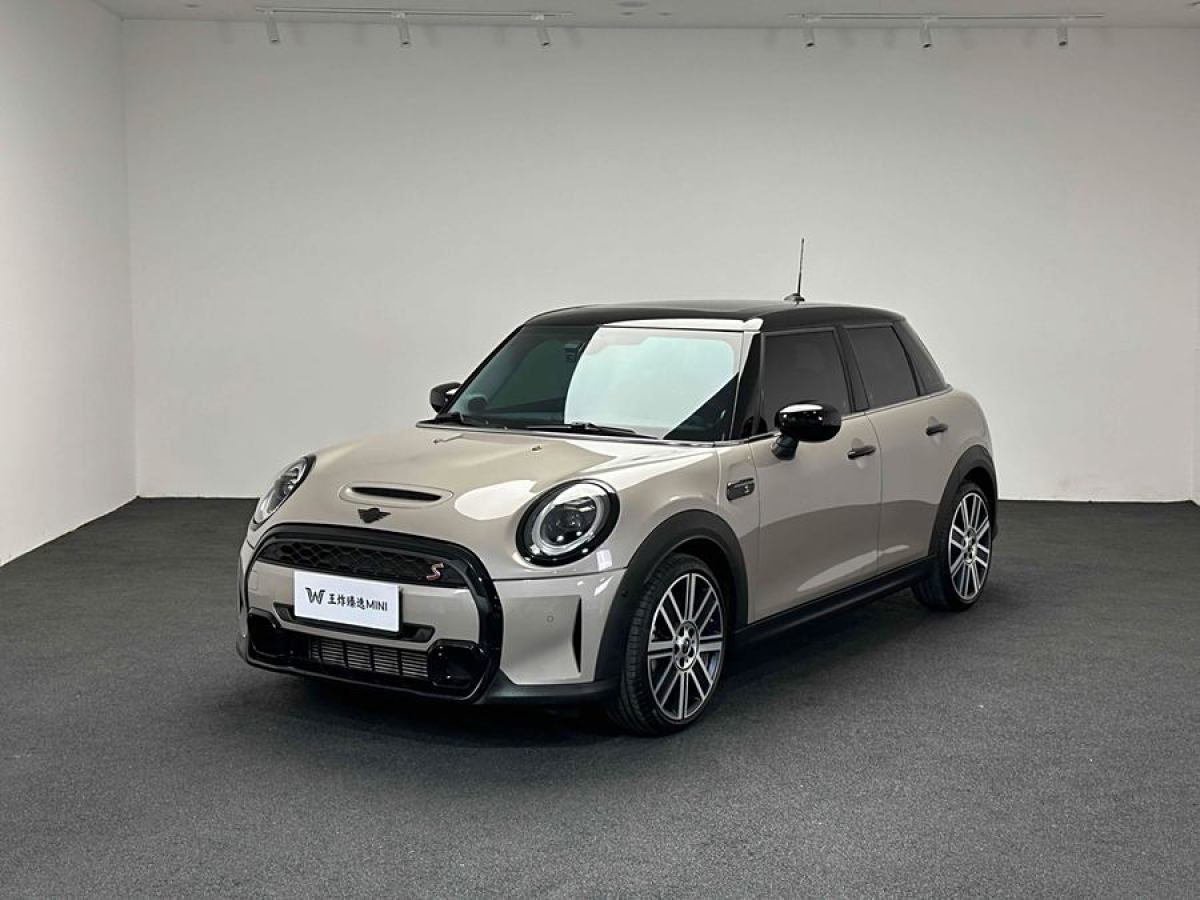 2022年5月MINI MINI  2022款 2.0T COOPER S 藝術(shù)家 五門(mén)版