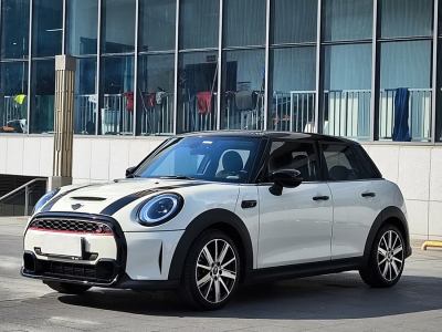 2021年12月 MINI MINI 2.0T COOPER S 經(jīng)典派 五門版圖片