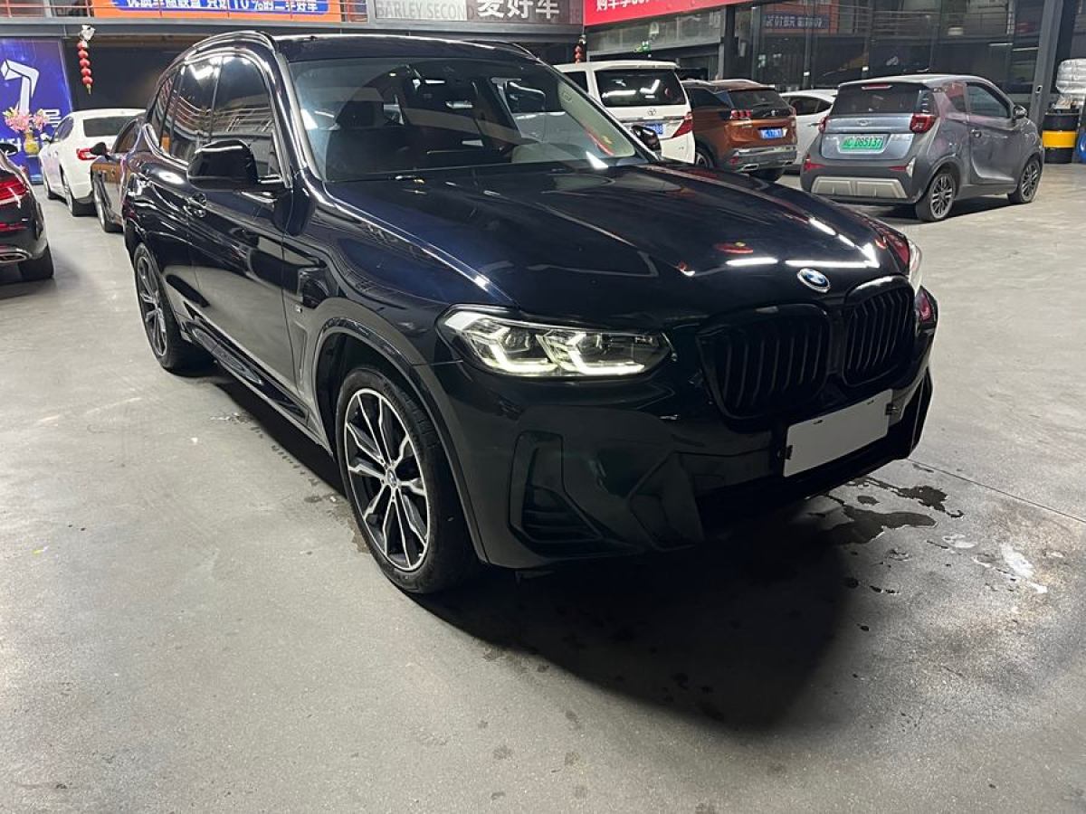 寶馬 寶馬X3  2022款 xDrive30i 領(lǐng)先型 M曜夜套裝圖片