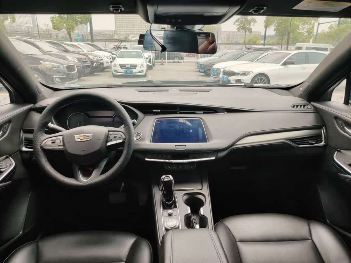 凱迪拉克 XT4  2021款 28T 兩驅(qū)領(lǐng)先型圖片