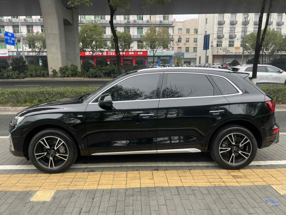 奧迪 奧迪Q5L  2021款 40 TFSI 豪華動(dòng)感型圖片