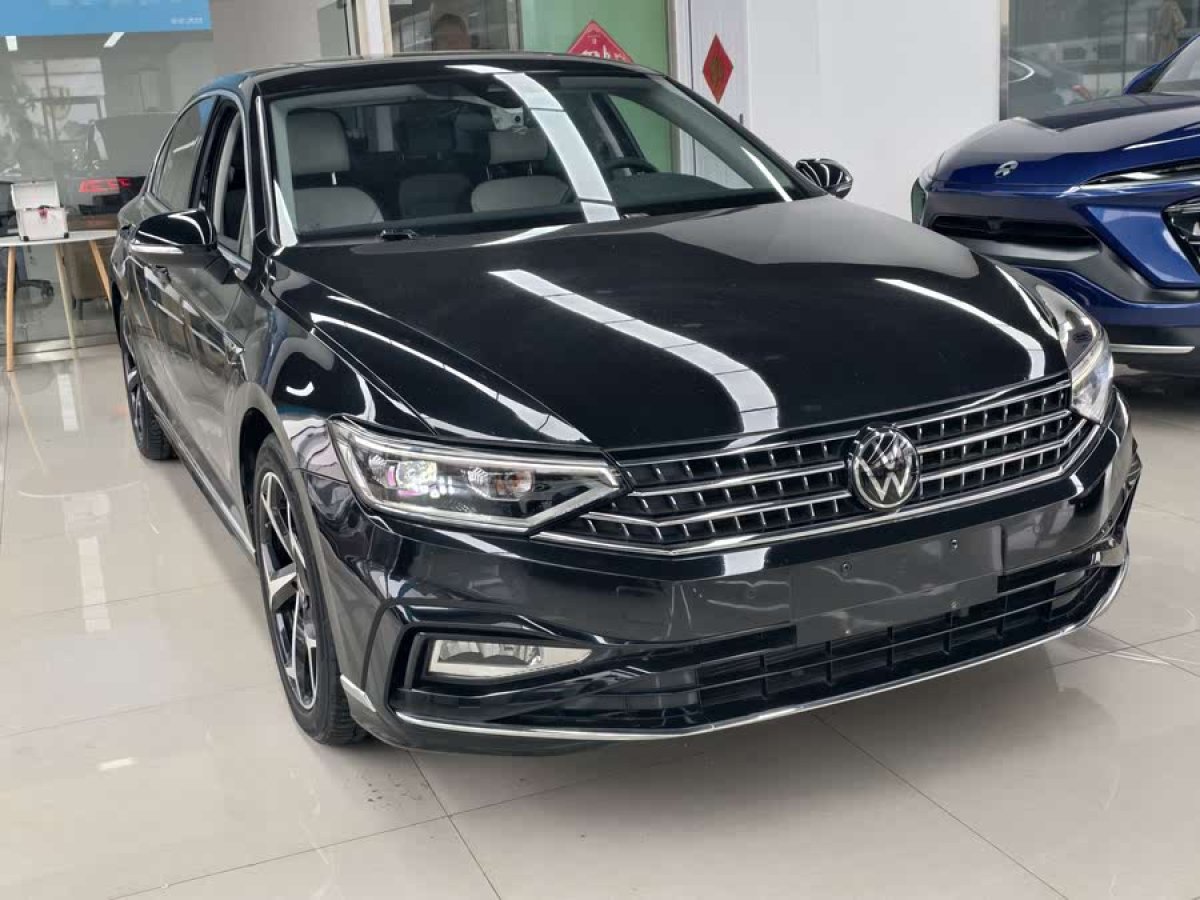 大眾 邁騰  2023款 200萬輛紀(jì)念版 330TSI DSG豪華型圖片