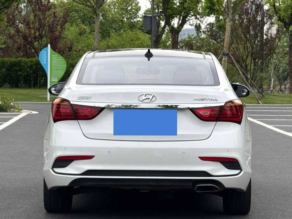 現(xiàn)代 名圖  2017款 1.8L 自動尊貴型DLX 國VI圖片