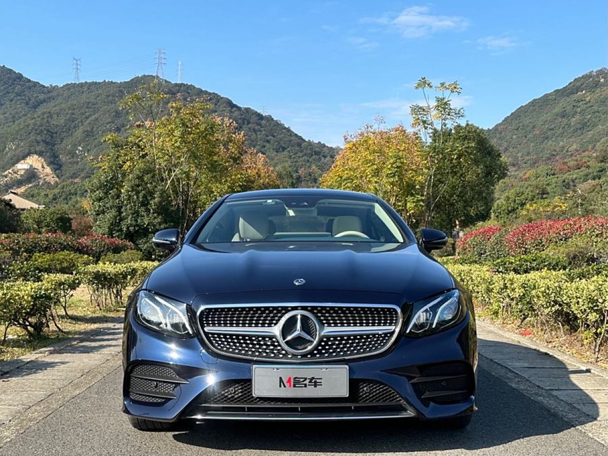 奔馳 奔馳E級(jí)  2018款 E 200 4MATIC 轎跑車圖片