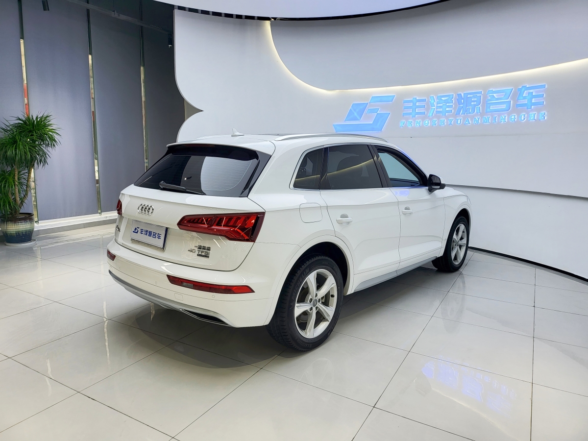 奧迪 奧迪Q5L  2018款  40 TFSI 榮享進(jìn)取型 國(guó)VI圖片