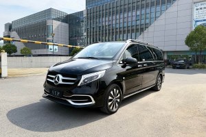 威霆 奔馳 2.0T 商務(wù)版 7座