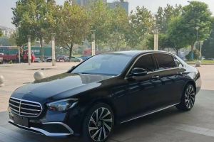 奔驰E级 奔驰 E 200 L 4MATIC