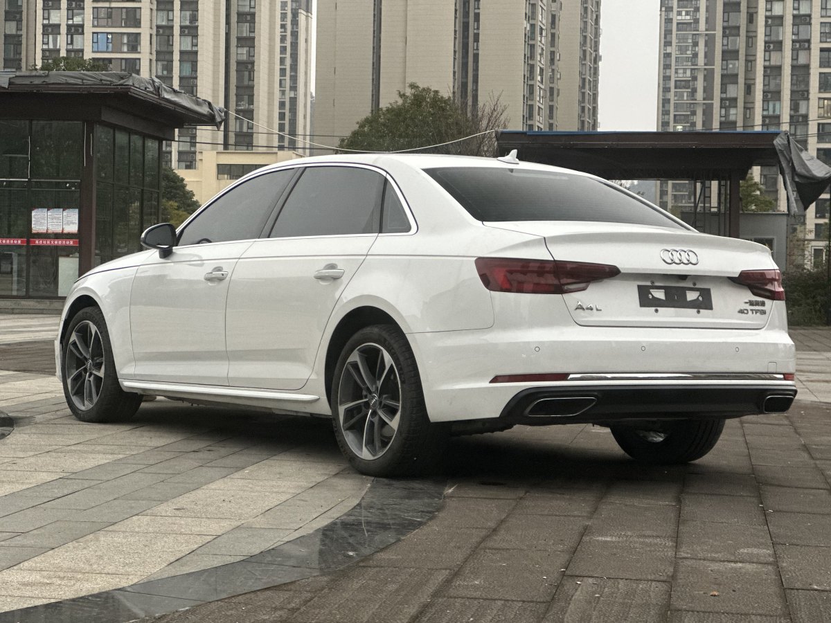 奧迪 奧迪A4L  2019款 40 TFSI 進取型 國V圖片