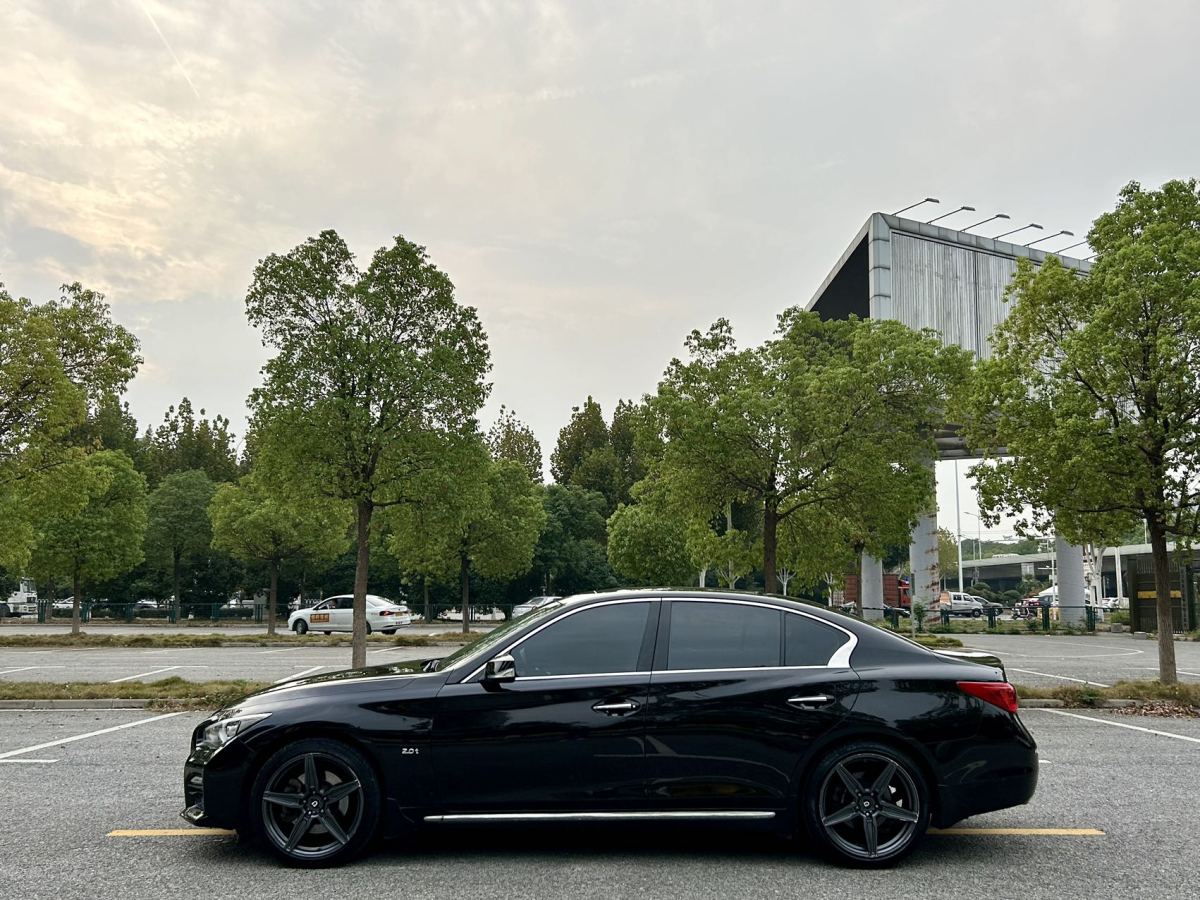 英菲尼迪 Q50L  2015款 2.0T 運動版圖片