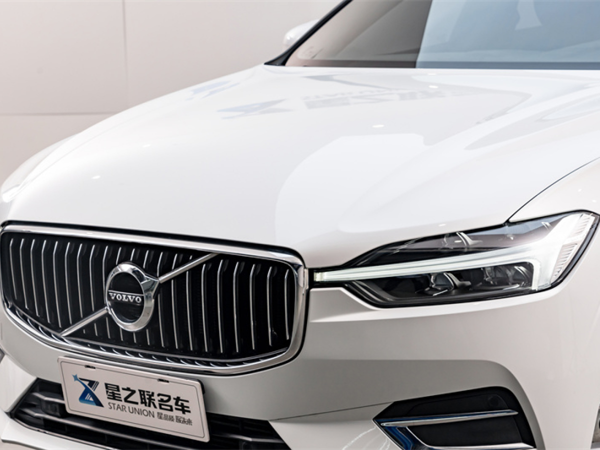 2021年3月沃爾沃 XC60 沃爾沃XC60 21款 T5 四驅(qū)智逸豪華版