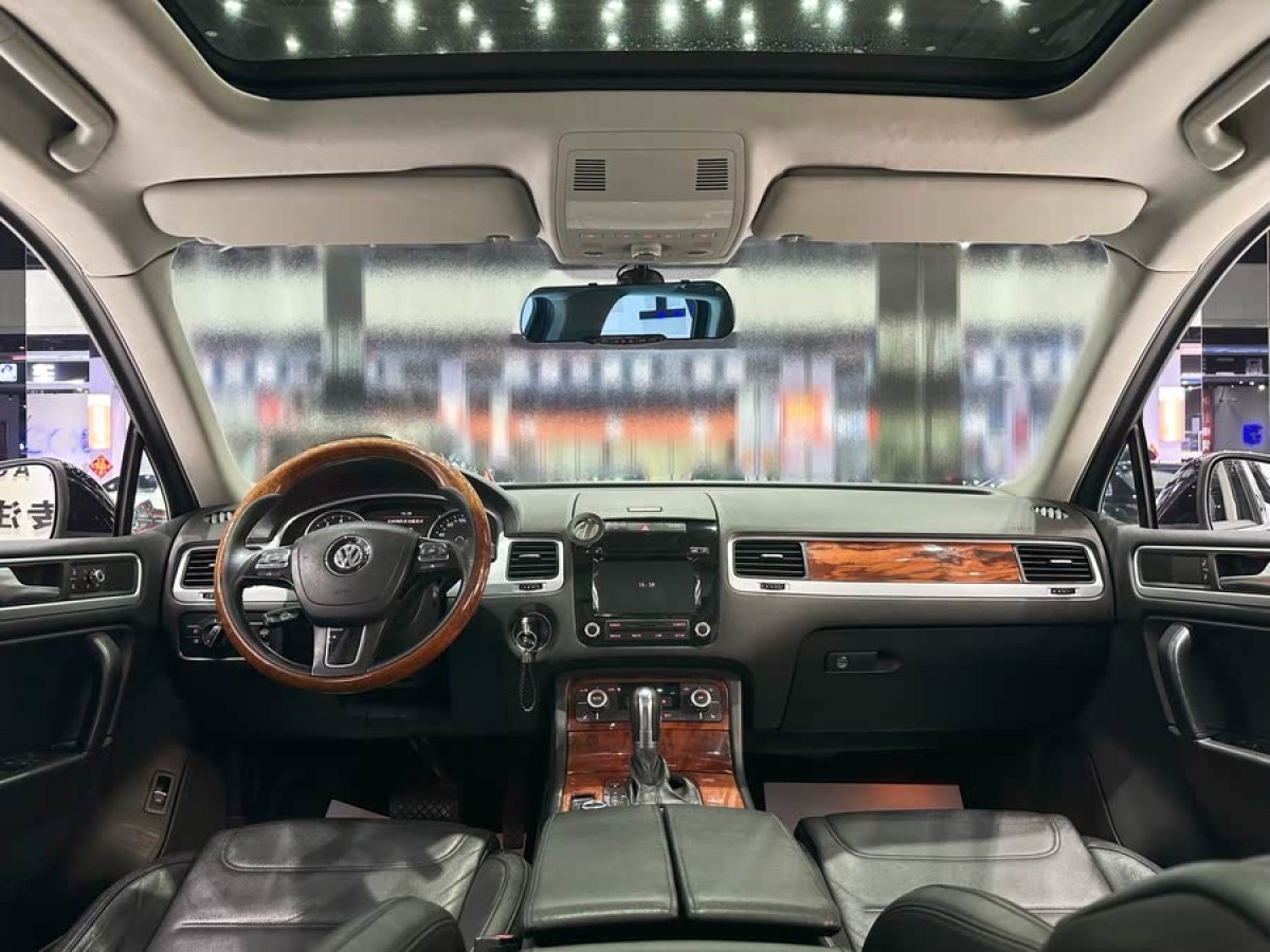大眾 途銳  2011款 3.0TSI 標(biāo)配型圖片
