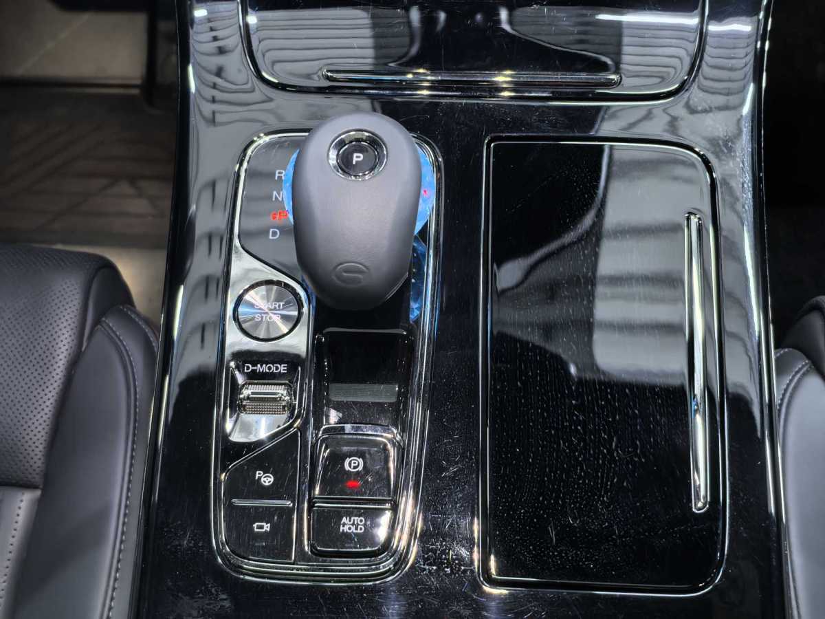 廣汽傳祺 M8  2024款 宗師系列 400T 先鋒版圖片