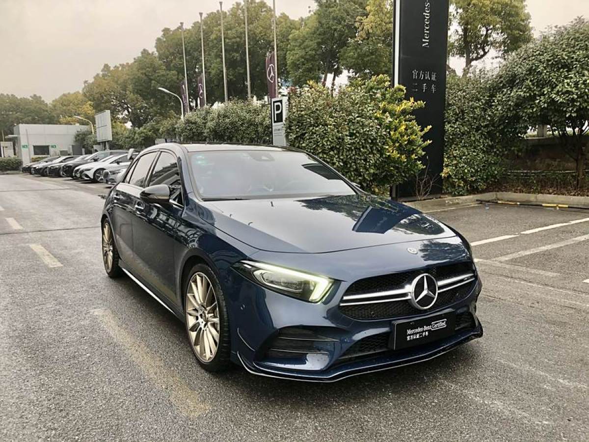 奔馳 奔馳A級(jí)AMG  2020款 改款 AMG A 35 4MATIC 先型特別版圖片