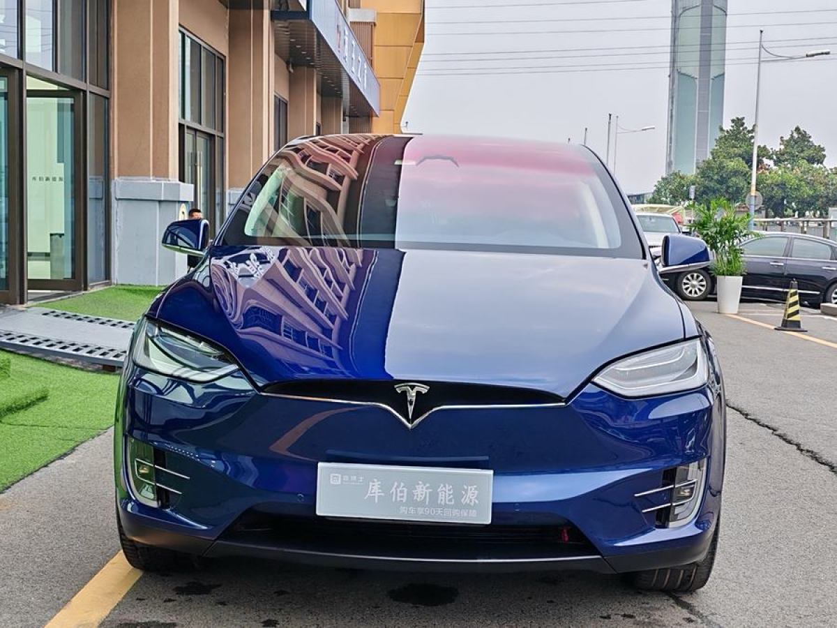 特斯拉 Model X  2016款 Model X 90D圖片