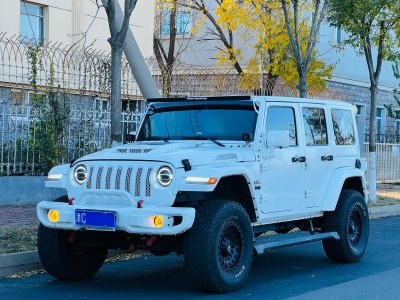 2015年8月 Jeep 牧馬人(進(jìn)口) 3.0L Sahara 四門版圖片