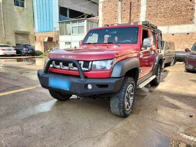 2017年10月 北京 BJ40 40L 2.3T 自動四驅(qū)環(huán)塔冠軍版圖片