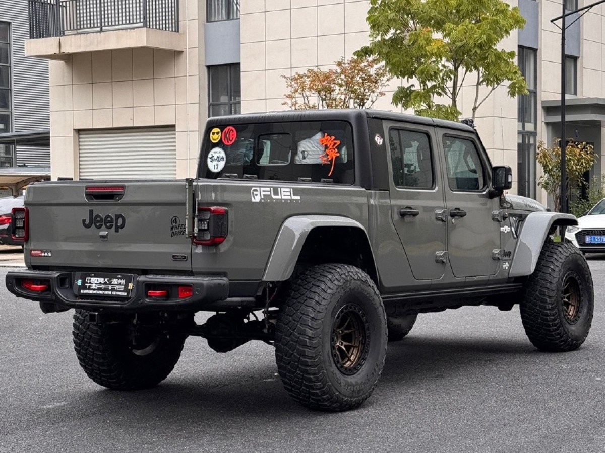 2022年7月Jeep 角斗士  2022款 3.6L 先行版