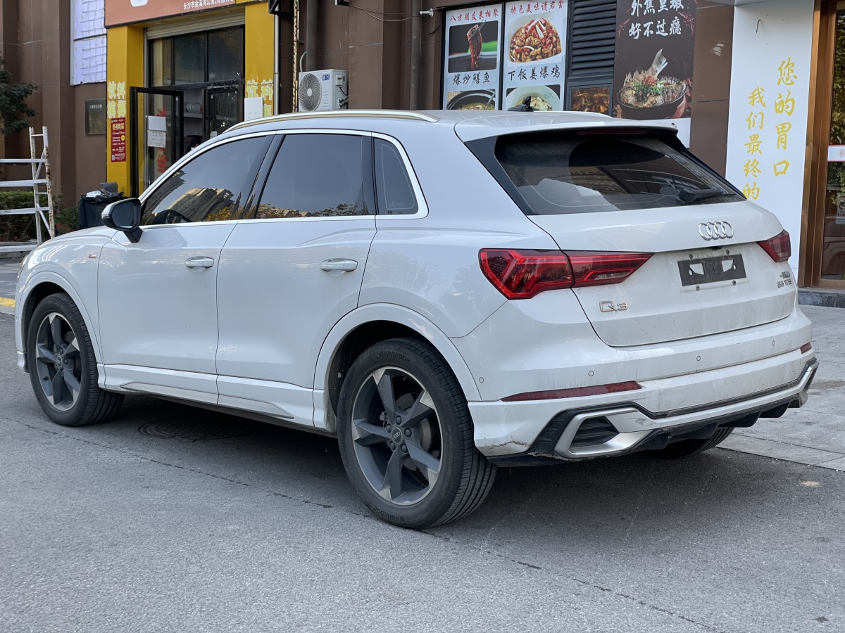 奧迪 奧迪Q3  2024款 35 TFSI 時(shí)尚動(dòng)感型圖片