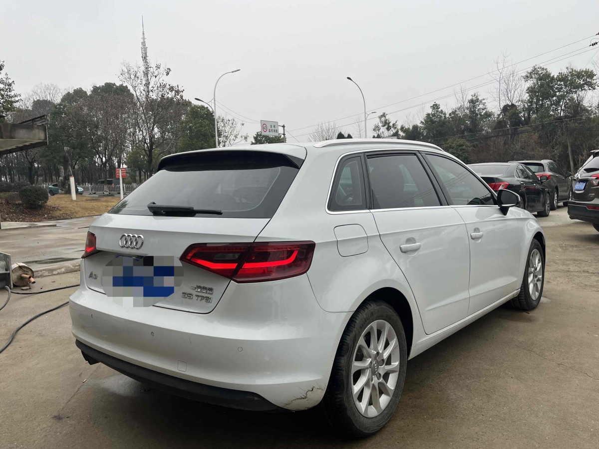 奧迪 奧迪A3  2016款 Sportback 35 TFSI 領英型圖片