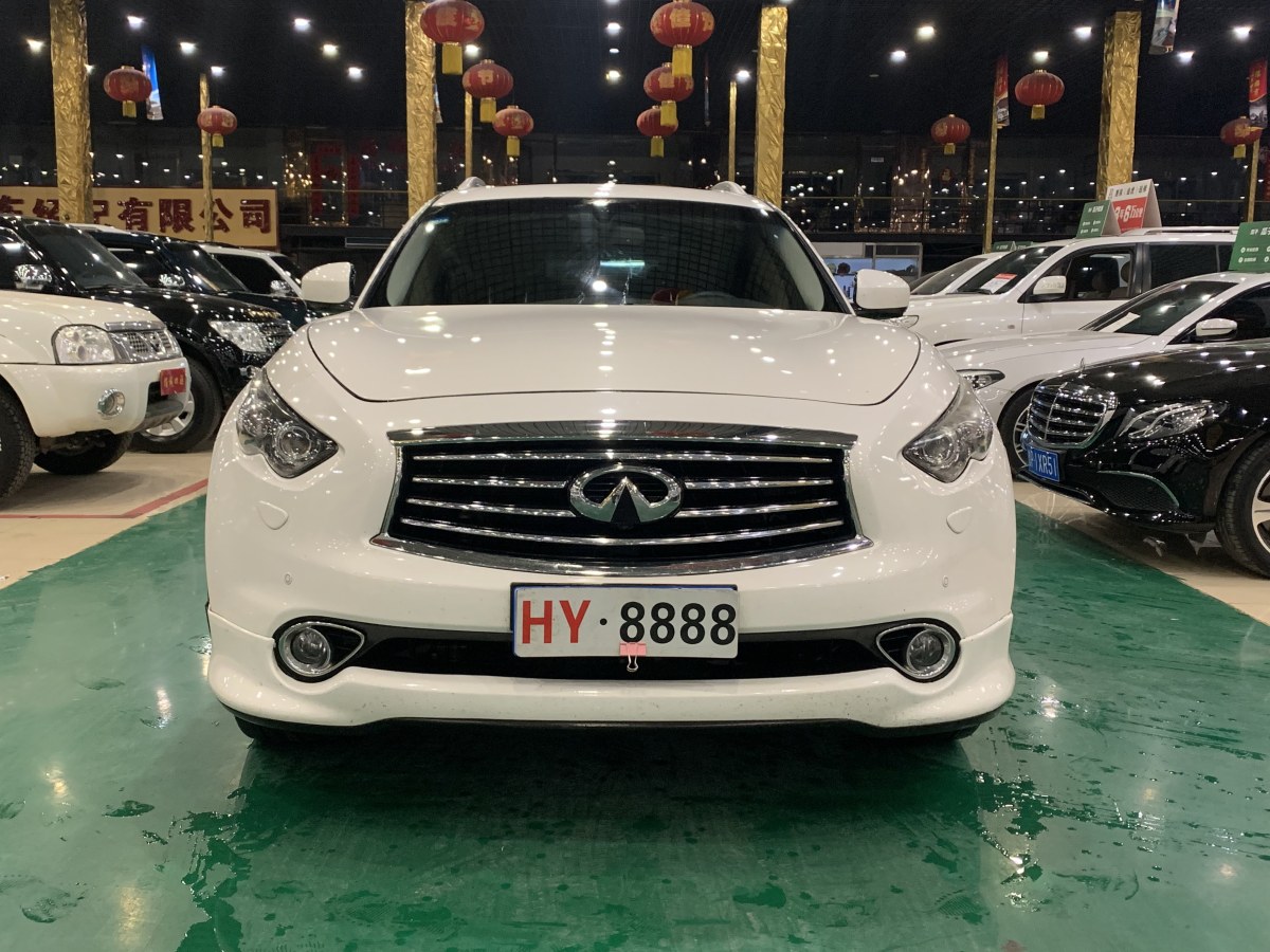 2014年8月英菲尼迪 QX70  2013款 3.7L 標準版