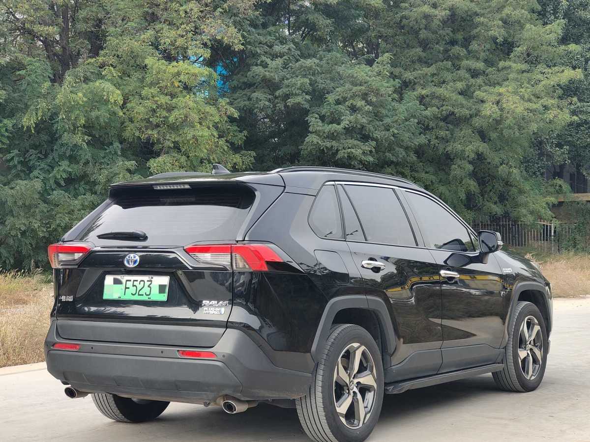 豐田 RAV4榮放  2023款 雙擎 2.5L E-CVT兩驅(qū)精英版圖片