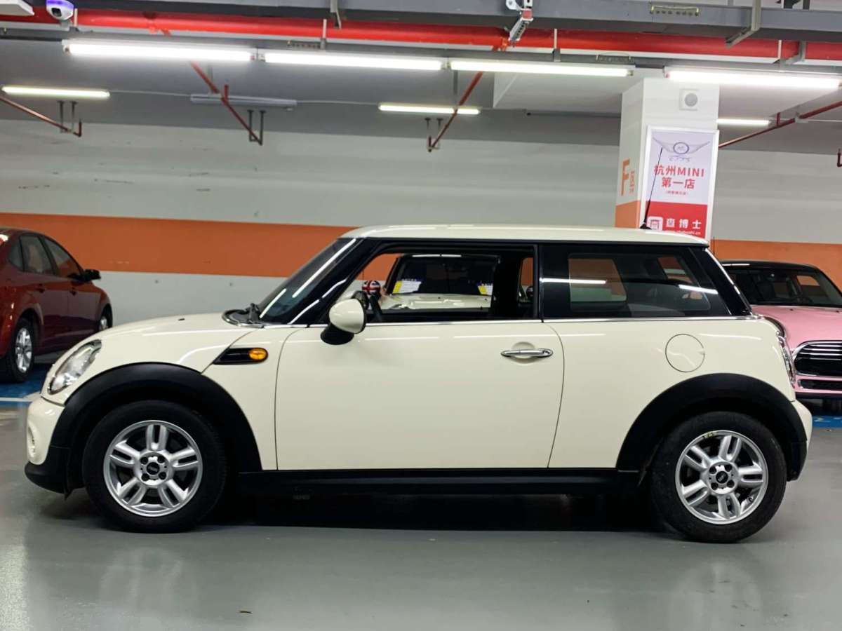 2014年6月MINI MINI  2013款 1.6L ONE 限量第三款